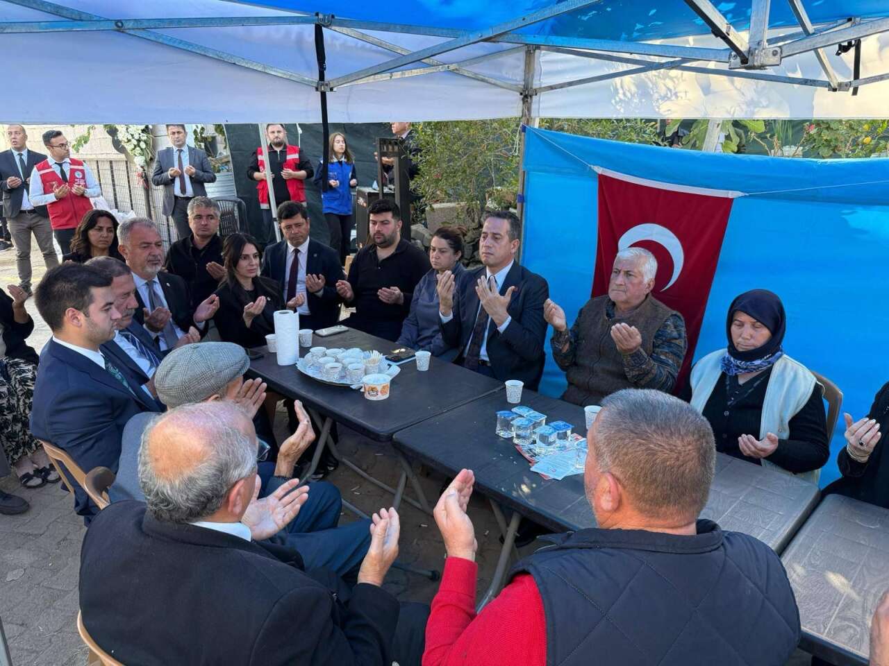 CHP’den Milas’ta Şehit Emrah Kuran’ın Ailesine Taziye Ziyareti 3